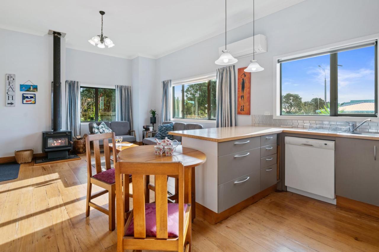 Ekhaya - New Plymouth Holiday Home エクステリア 写真
